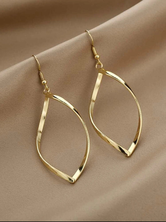 Gold Hollow Out Earrings