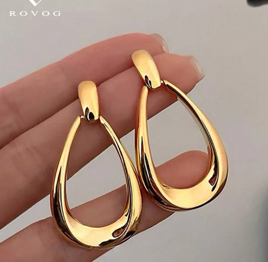Gold High End Design Earrings